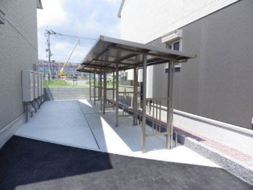 駐輪場 ヴィルヌーブ伍番街　B棟