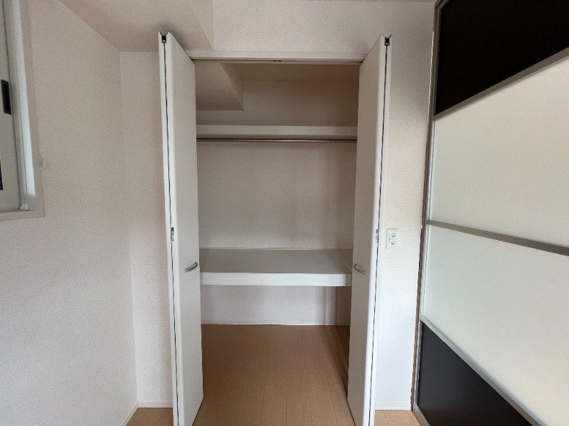  ヴィルヌーブ伍番街　B棟