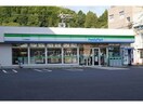 ファミリーマート長与嬉里郷店(コンビニ)まで129m ボア・サーチ大園