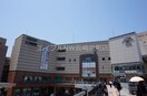 GAPストアアミュプラザ長崎店(ショッピングセンター/アウトレットモール)まで1881m 長崎市電３系統<長崎電気軌道>/諏訪神社駅 徒歩10分 1階 築25年