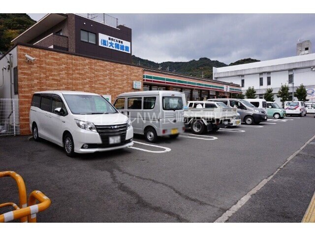 セブンイレブン長崎淵町店(コンビニ)まで362m ハイツ辻