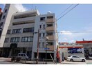 カリーナクアトロピアニの外観