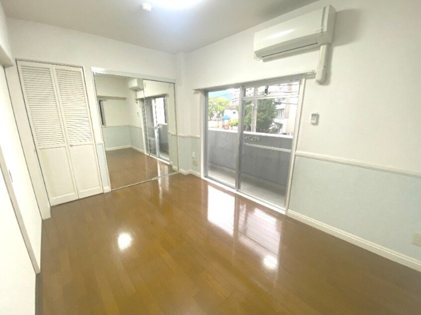  ドエル金屋