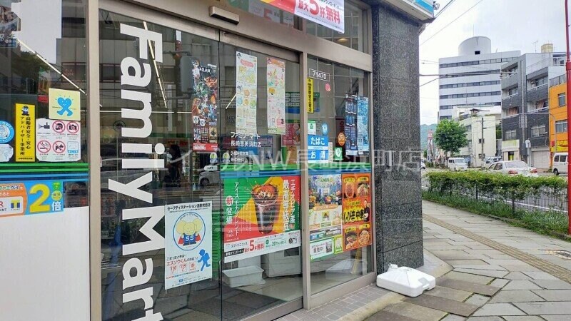 ファミリーマート長崎恵美須町店(コンビニ)まで350m 長崎市電３系統<長崎電気軌道>/桜町駅 徒歩3分 5階 築28年