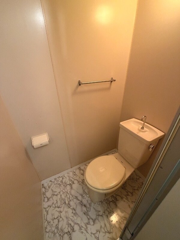  長崎市電１系統<長崎電気軌道>/昭和町通駅 徒歩3分 2階 築39年