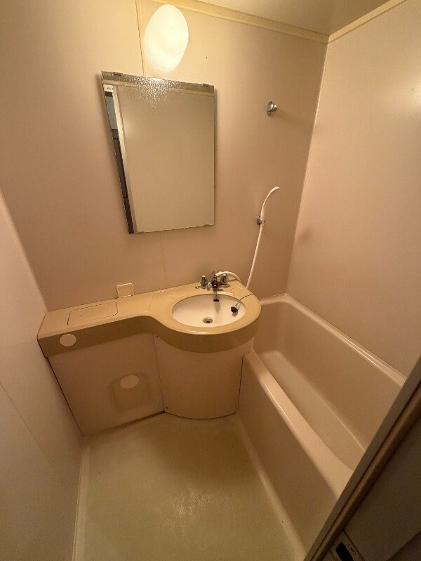  長崎市電１系統<長崎電気軌道>/昭和町通駅 徒歩3分 4階 築39年