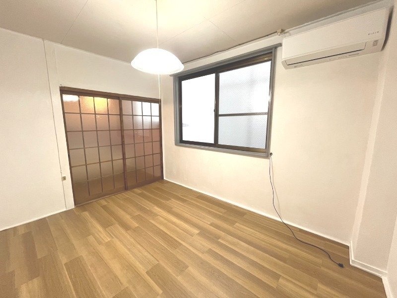  葉山ビル