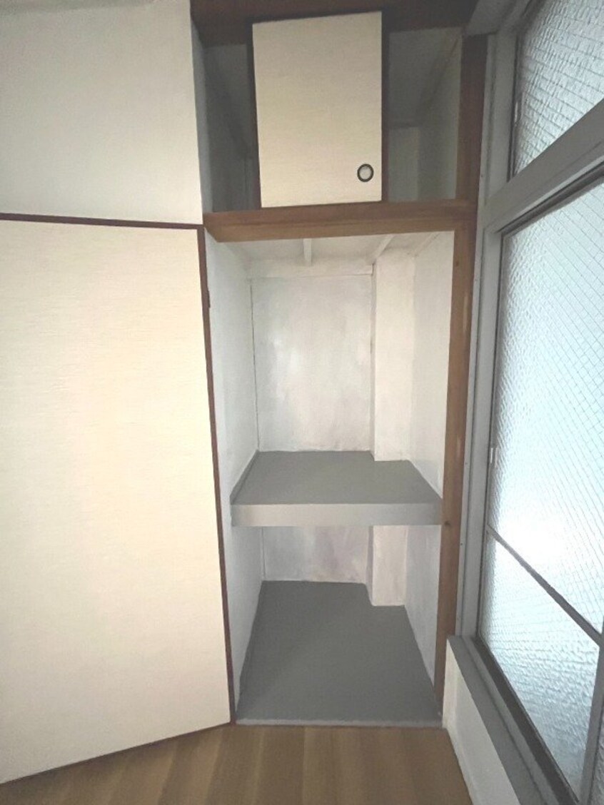  葉山ビル