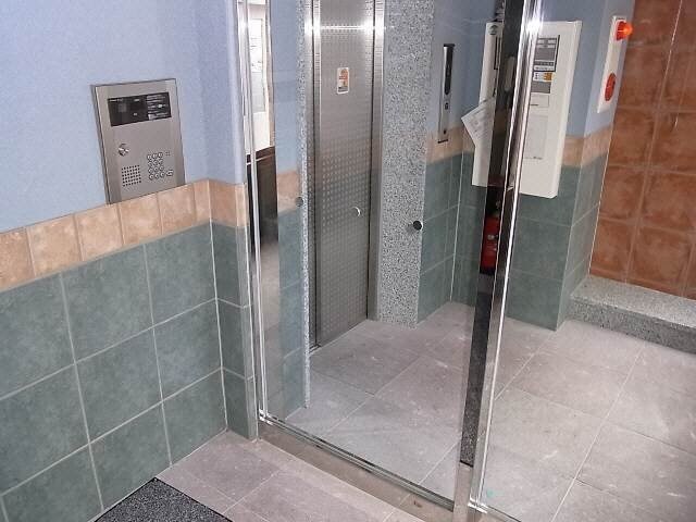 エントランス部分 ドエル梁川公園