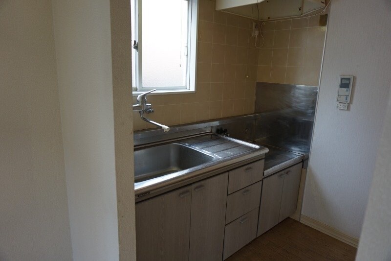  長崎本線/高田駅 徒歩15分 1-2階 築32年