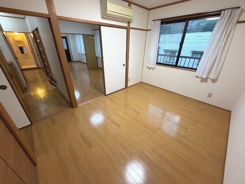  長崎市電１系統<長崎電気軌道>/平和公園駅 徒歩15分 2階 築22年