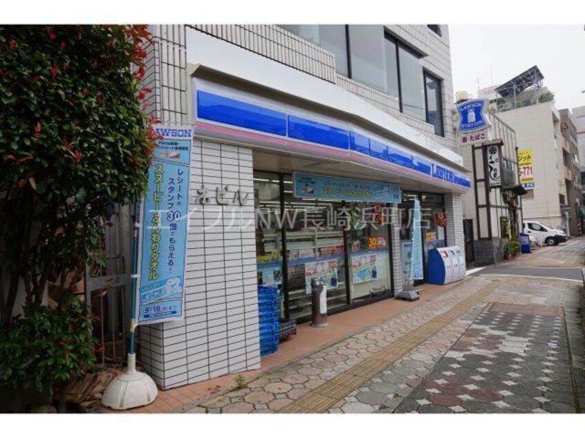 ローソン伊勢町店(コンビニ)まで461m フォーレスト諏訪Ⅰ号館