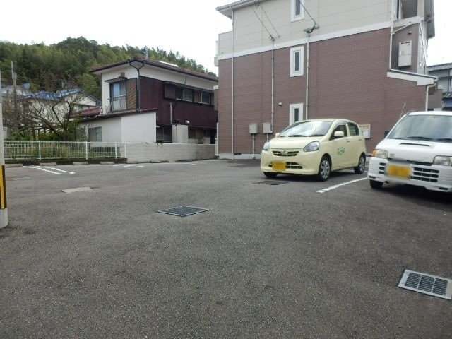 駐車場 ジュネス・シック