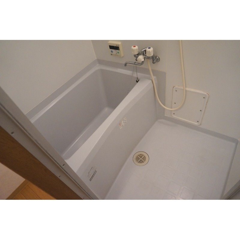 ※写真は別号室のものを使用 ※写真は別号室のものを使用 長崎市電１系統<長崎電気軌道>/長崎大学駅 徒歩13分 3階 築24年