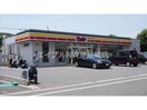 デイリーヤマザキ長崎平野町店(コンビニ)まで372m 長崎市電１系統<長崎電気軌道>/原爆資料館駅 徒歩9分 2階 築33年