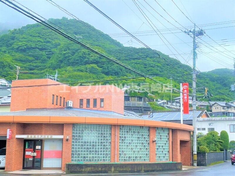 長崎銀行戸石支店(銀行)まで746m サンハウス戸石