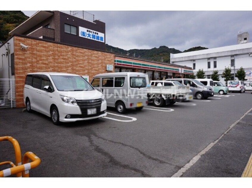 セブンイレブン長崎淵町店(コンビニ)まで410m カーサヴェルデ梁川