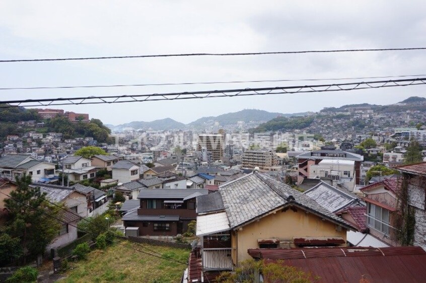  長崎市電３系統<長崎電気軌道>/諏訪神社駅 バス3分長崎バス・蛍茶屋下車:停歩10分 1階 築62年