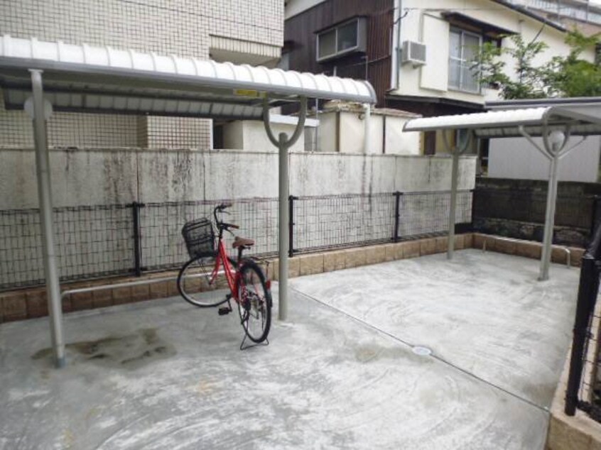 駐輪場 アプローズ宝栄