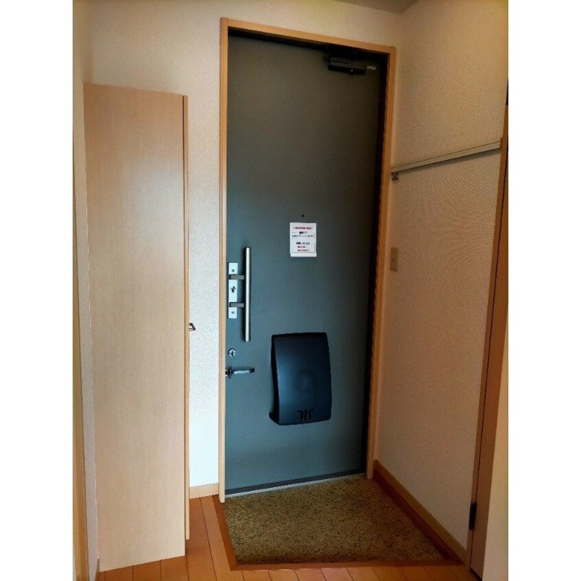  フォーレスS D棟