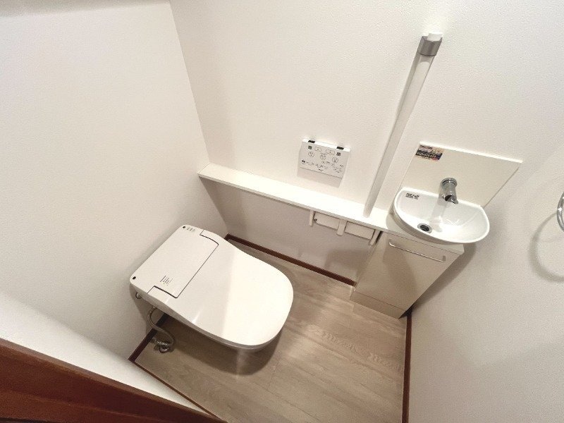  長崎市電５系統<長崎電気軌道>/メディカルセンター駅 徒歩4分 8階 築20年