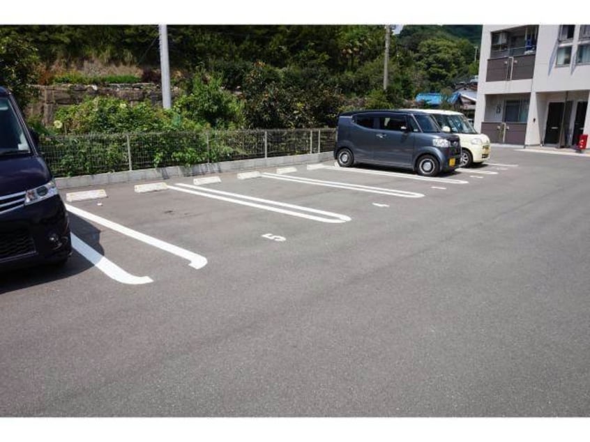 駐車場 ボンヌール雅