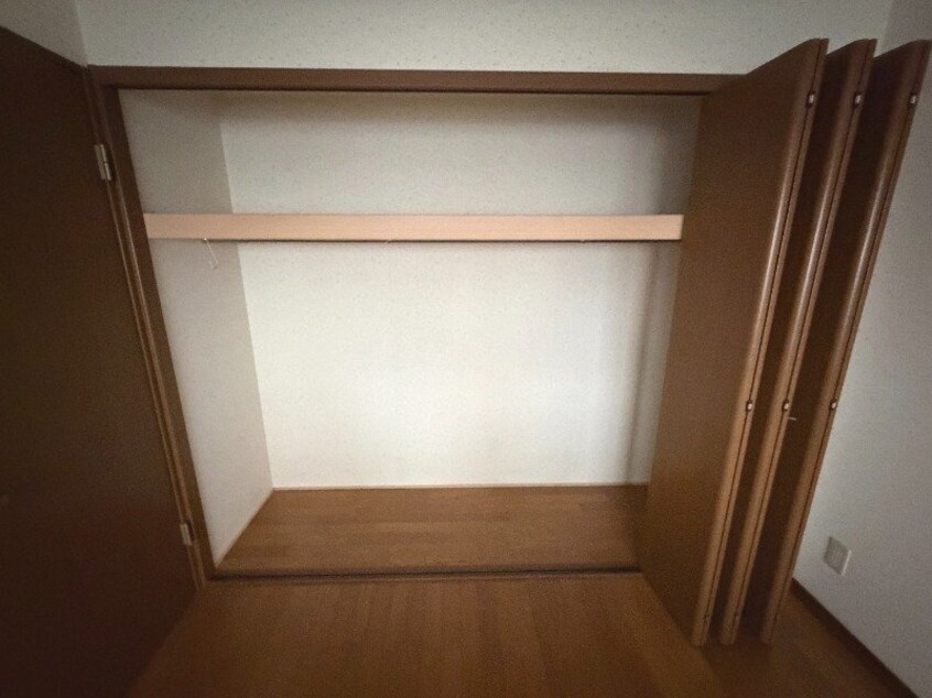  ハイネスアオヤマ横尾