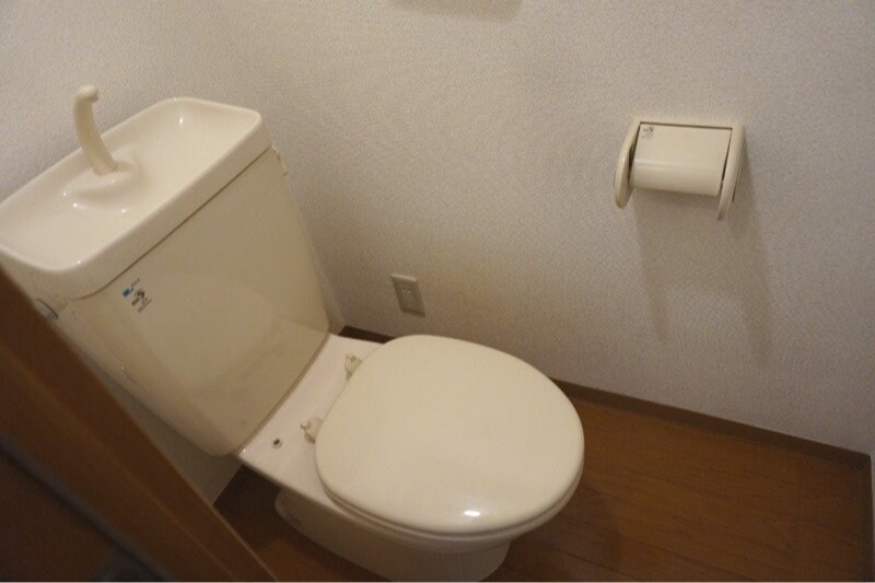  長崎市電１系統<長崎電気軌道>/長崎大学駅 徒歩13分 2階 築24年