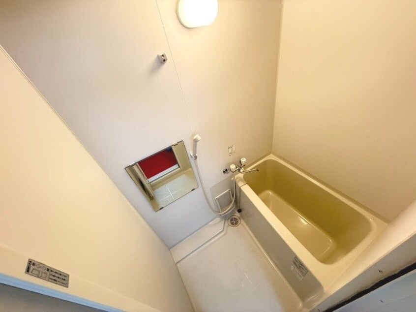  長崎市電５系統<長崎電気軌道>/メディカルセンター駅 徒歩8分 1階 築12年