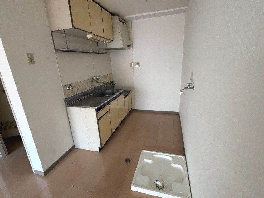  長崎市電１系統<長崎電気軌道>/昭和町通駅 徒歩3分 4階 築39年