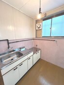 葉山ビル