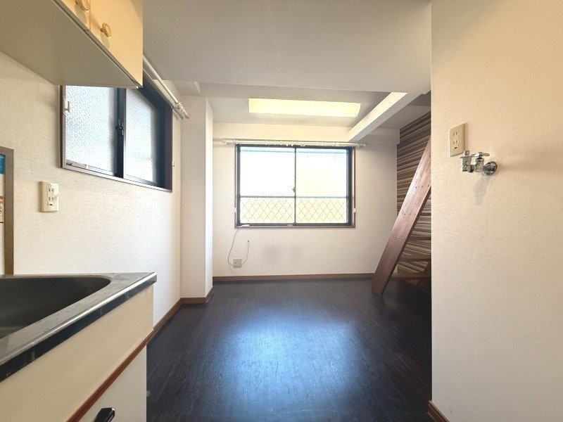  長崎市電５系統<長崎電気軌道>/大浦天主堂駅 徒歩2分 4階 築23年