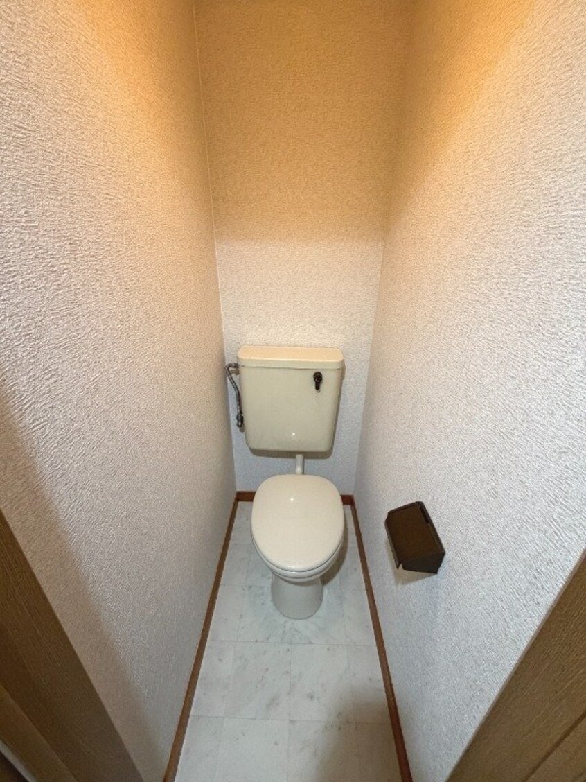  長崎市電１系統<長崎電気軌道>/岩屋橋駅 徒歩10分 2階 築35年