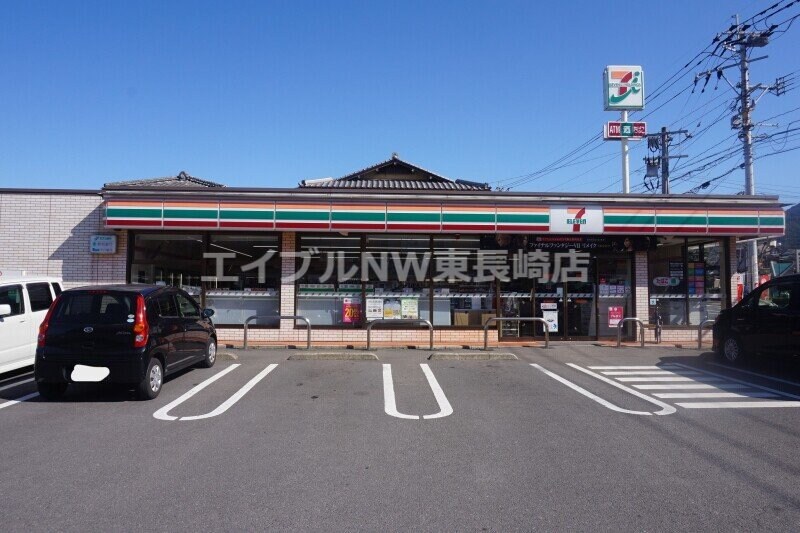 セブンイレブン諫早多良見町店(コンビニ)まで815m スカイ　フラワー