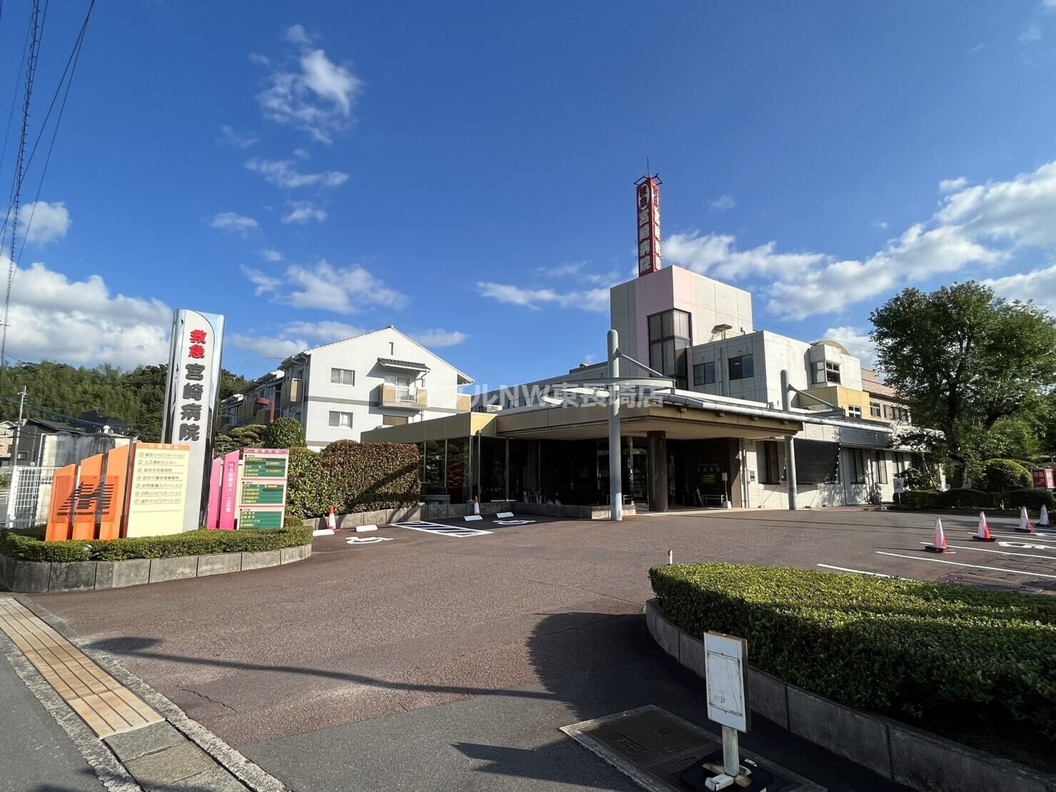 菜の花こども園(幼稚園/保育園)まで559m ロイヤルガーデン仲沖Ａ棟