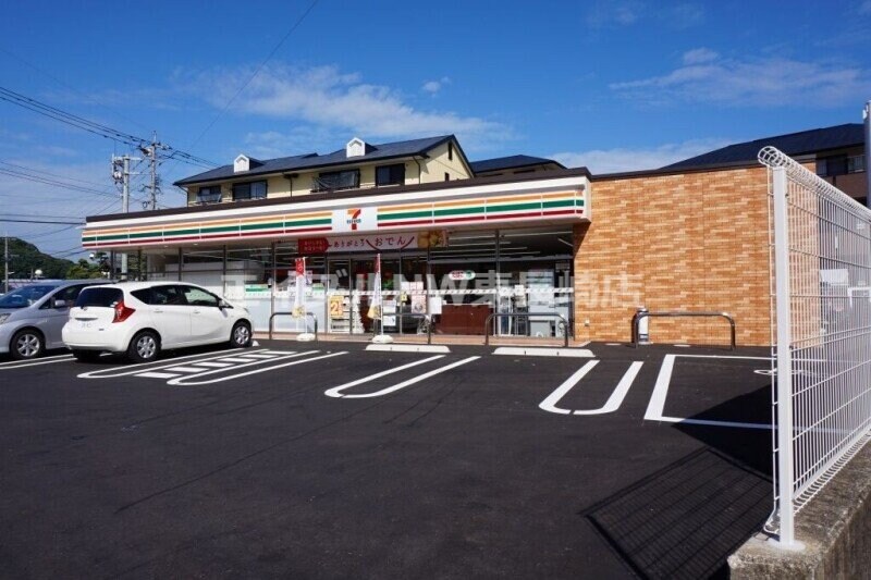 セブンイレブン長与ニュータウン入口店(コンビニ)まで93m ディアス花園