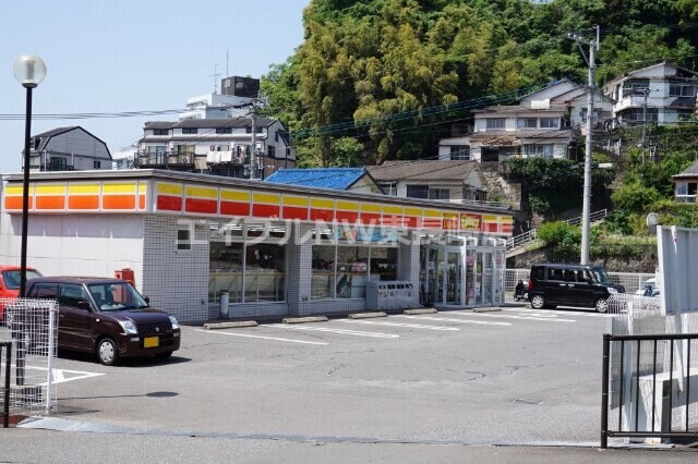 デイリーヤマザキ長崎住吉町店(コンビニ)まで493m Signpost泉