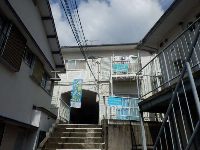  長崎市電３系統<長崎電気軌道>/諏訪神社駅 バス4分長崎県営バス・水源池跡下車:停歩6分 2階 築36年