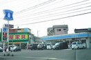ローソン西時津店(コンビニ)まで418m シャーメゾンラヴニーナセカンド