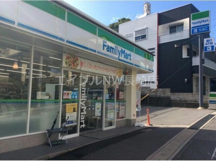 ファミリーマート長崎住吉店(コンビニ)まで227m チトセビル