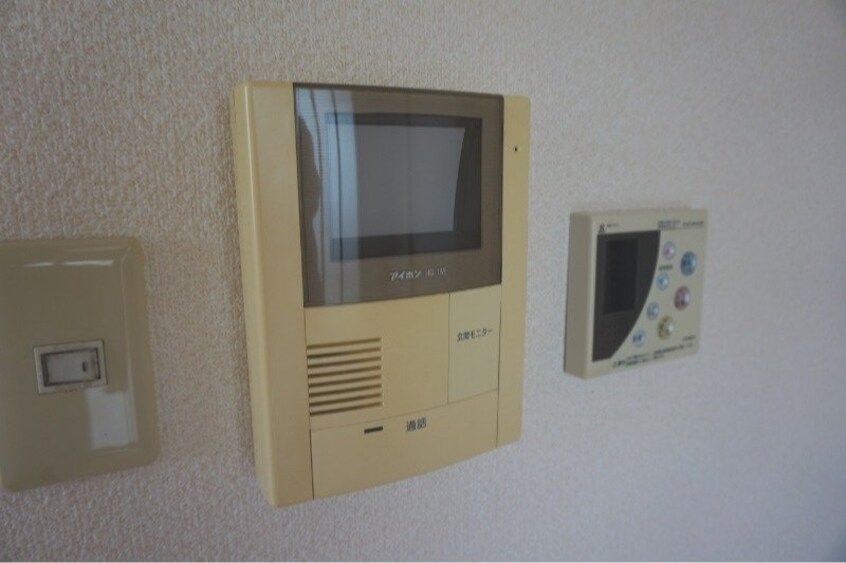 ※別号室の写真です ファミールパレスC棟