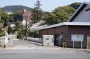 国立長崎大学経済学部(大学/短大/専門学校)まで1922m サンコーポくさのⅠ