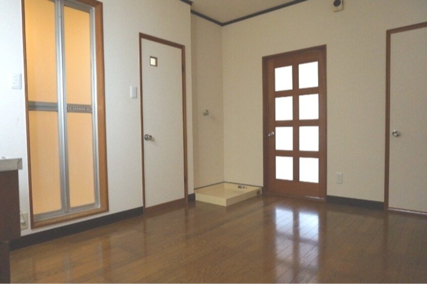  長崎市電１系統<長崎電気軌道>/若葉町駅 徒歩23分 1階 築34年