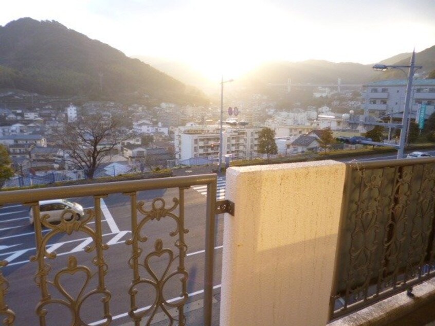  ビーハイブマンション
