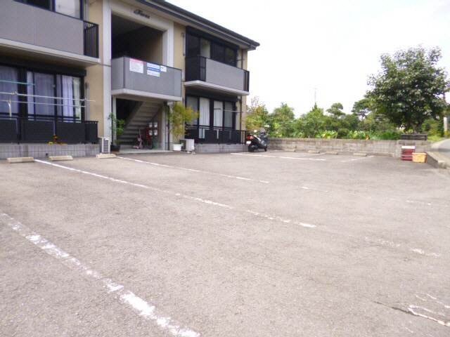 駐車場 フォーレス藤