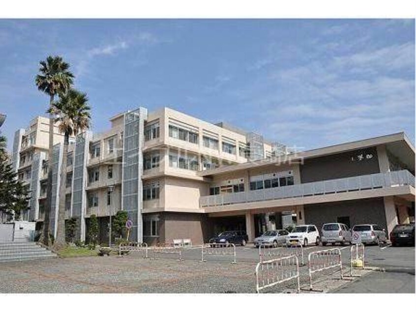 長崎大学病院(病院)まで682m 山秀ビル