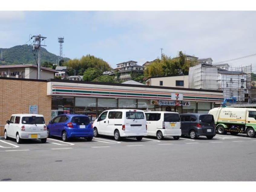 セブンイレブン時津左底郷店(コンビニ)まで363m 長崎本線/高田駅 徒歩55分 5階 築7年