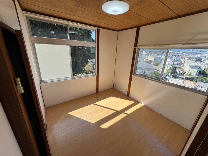  坂本町貸家