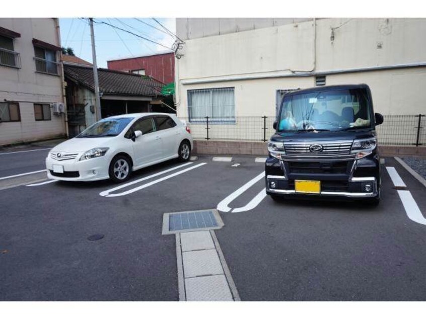 駐車場 アイヒルズ メリー A棟