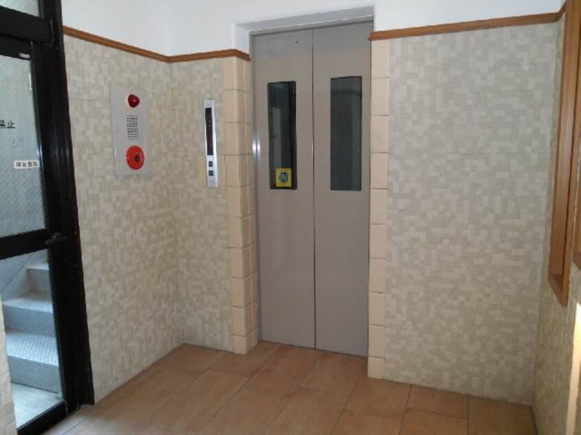建物設備 長崎市電１系統<長崎電気軌道>/住吉駅 徒歩3分 2階 築32年